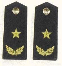 不同国家的军人在一起，军衔还论高低吗？插图