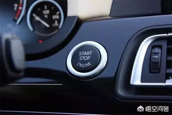 新能源汽车怎么启动，新能源汽车在充电过程中可以按一键启动吗