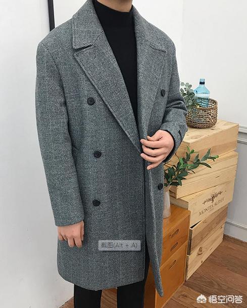 微信名男人成熟气质:该怎么去理解一个成熟的男人