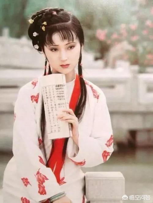 陈晓旭图片:如何评价蒋梦婕和陈晓旭的长相？