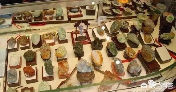 买玉镯子需要注意什么,旅游景区买玉需要注意什么？