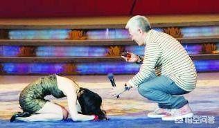 杨子为什么会看上黄圣依:黄圣依首晒一家四口全家福，她和杨子到底什么时候在一起的？