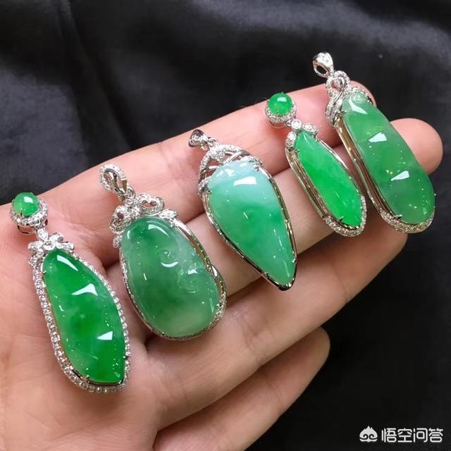 金手镯54和玉54一样吗,玉首饰和金首饰哪个更适合中老年人？