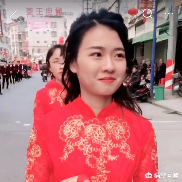 翁嘉穗:如何看待古典美女翁佳娜意外走红？