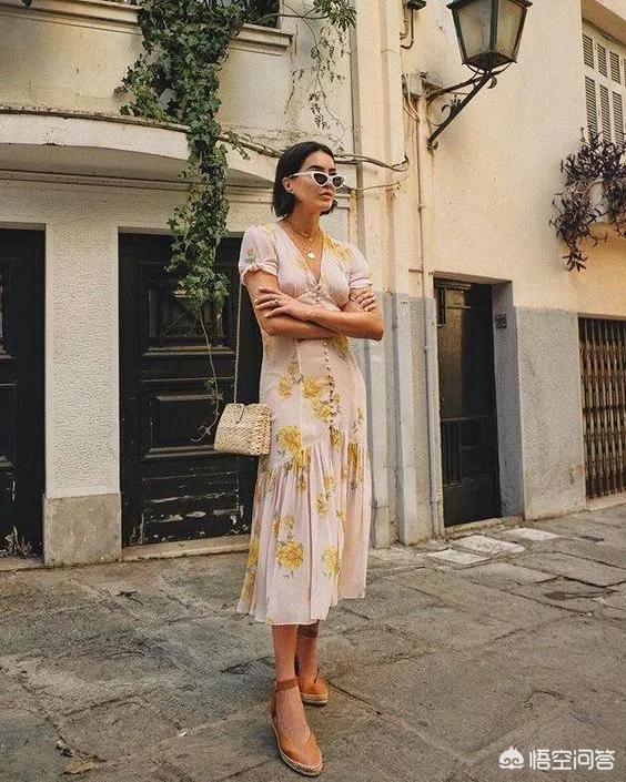 30岁的女人怎么搭配衣服好看？插图43