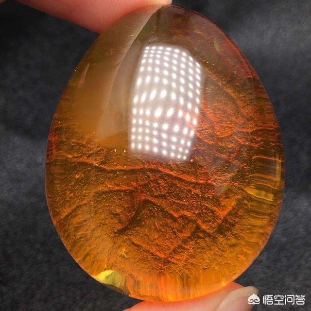 鉴定玉石的方法,玉石的真假怎么鉴定，最简单的方法？