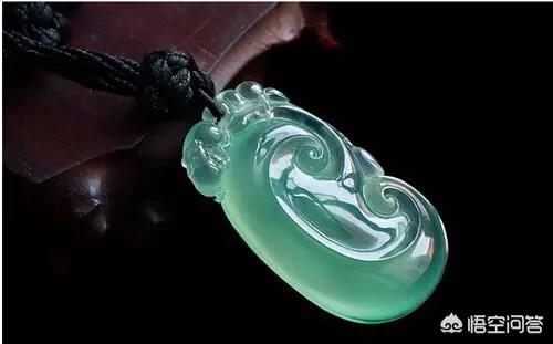 关于翡翠需要了解的知识,如何深入了解翡翠的品质？