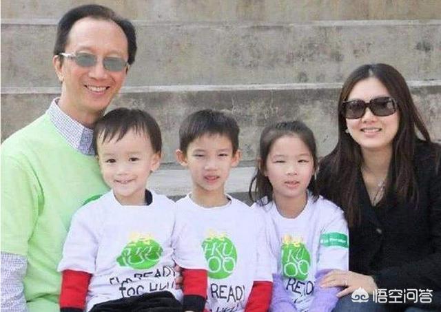 伏明霞老公是谁:同样是跳水皇后，为什么吴敏霞结婚生娃不如伏明霞郭晶晶受关注