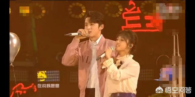 冯提莫干爹:2019年元旦跨年晚会上，你发现哪些歌手演员假唱了