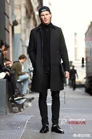 男士中长款黑色呢子大衣怎么搭配好？