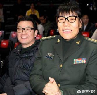 作为八一队名将,曾经的女篮第一中锋郑海霞是什么级别的？工资待遇如何？