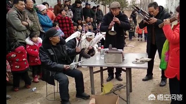 为什么迁坟容易死人,为什么说“午时不迁坟，寅时不葬人”？