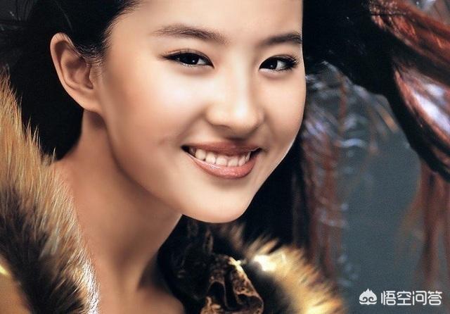 李嘉欣的姐姐:怎么看亦舒称李嘉欣是「木头美人」