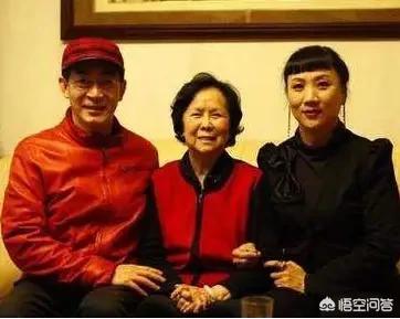 有网友说六小龄童已跌下神坛,你怎么看？