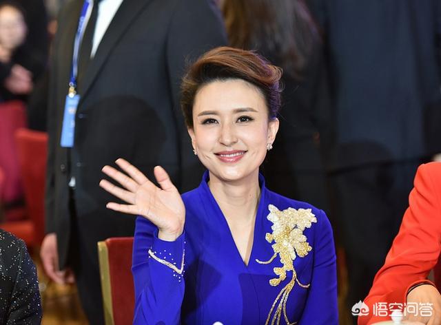 刘芳菲主持的节目:昔日央视综艺美女名嘴刘芳菲现状怎么样？