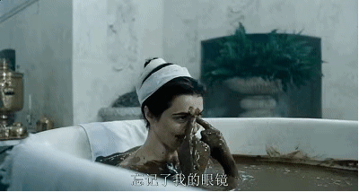 会斯通:如何评价“石头姐”艾玛•斯通主演的宫斗电影《宠儿》？
