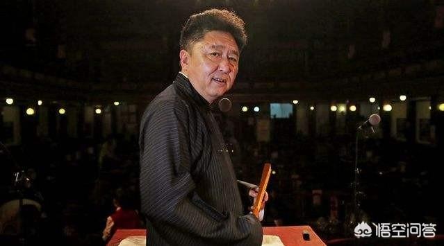 石富宽:有消息称于谦很早就拜了石富宽为师，为什么以前没火起来