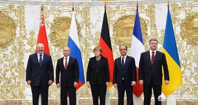 普京与默克尔同意展开“诺曼底模式”磋商,波罗申科愿意加入,难道乌克兰在施缓兵之计？