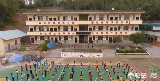 张秀萍简介:曾经比赵本山、潘长江名气还大的阎淑萍，为啥选择了隐退？