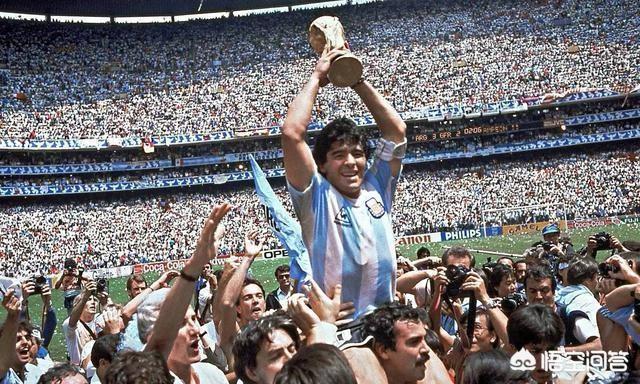 迄今为止，足球史上最难超越的十大巨星球员都有谁？插图90