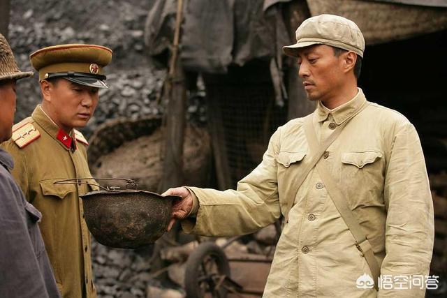 张涵予个人资料:部队大院里的硬汉张涵予，从配音演员到电影巨星，如何实现转型