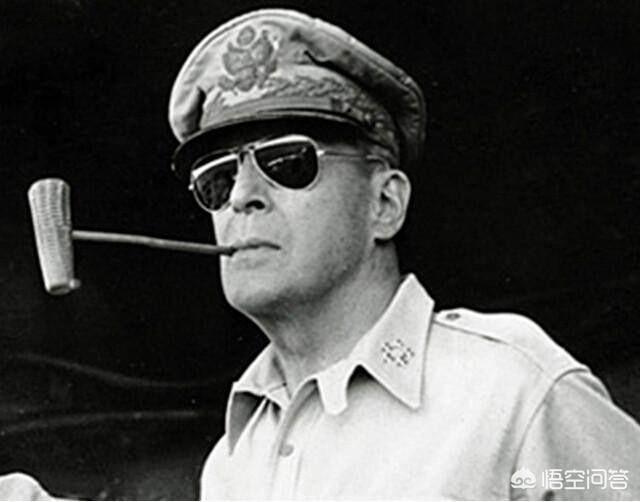 美国五星上将麦克阿瑟是怎样被解职的？为什么？插图29