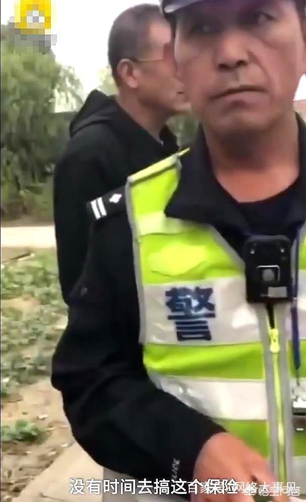 海安交警:交警“李云龙”霸气执法，此事，各位网友怎么看？