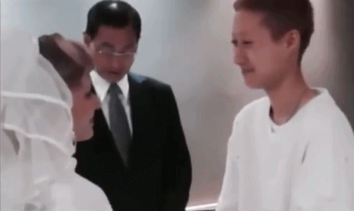 张柏芝回应婚纱照:怎么看待小龙女吴卓林晒出结婚证公开婚讯
