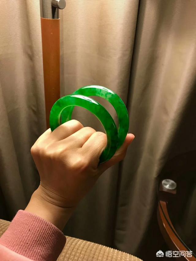 翡翠和人有缘的征兆,你手上的翡翠到底买得值不值？