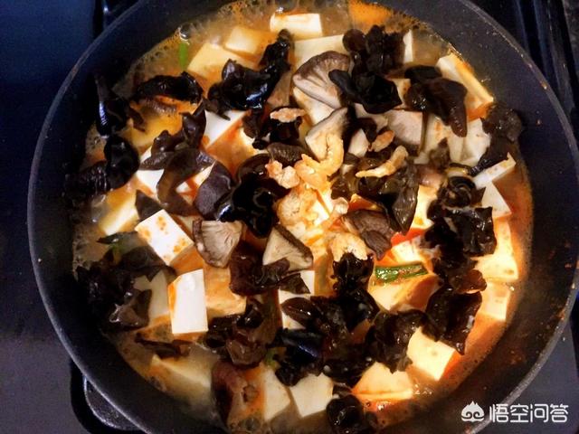香菇配什么菜炒好吃，香姑和什么菜在一起炒比较好吃有哪些做法可以分享一下吗
