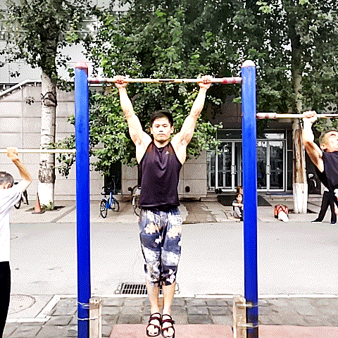 引体向上突破12个后，该怎么锻炼？