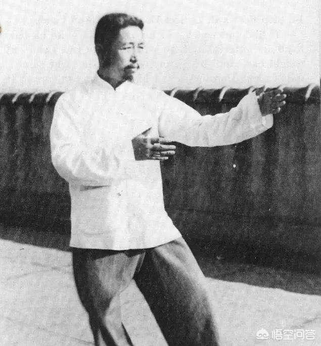 太极大师闫芳被揍:春节期间你会坚持每天都打太极拳吗