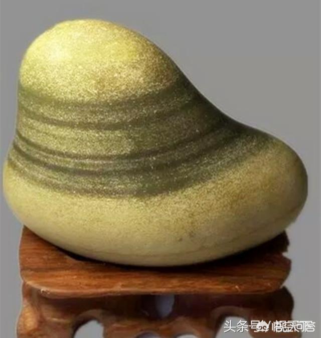 玉为什么不能随便送人的,我穿过带过的东西给别人穿还是消毁它？