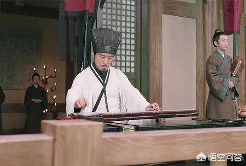 三国演义里诸葛亮上演“空城计”时,为何偏偏要让四个人在门前扫地？