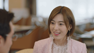 怎么看待《幸福一家人》里房天忆和白雪这一对？你们觉得何美璇演的“追星女孩”如何？