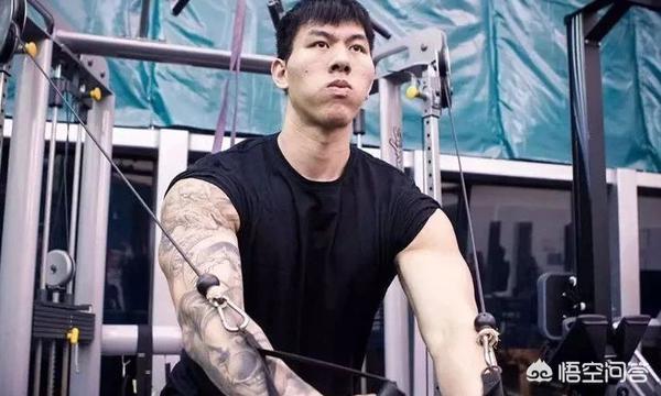 cb庙龟:神经刀JR当年曾大闹中国篮球联赛，如今被裁后还会回CBA吗？ 西蒙庙