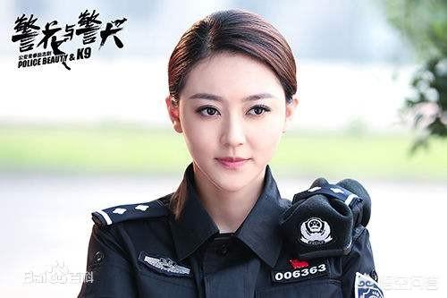黄雪莹:娱乐人物黄梦莹的演艺经历有哪些
