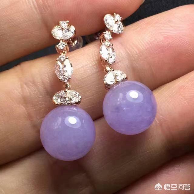 今年流行什么黄金首饰,18K金首饰镶嵌流行吗？为什么？