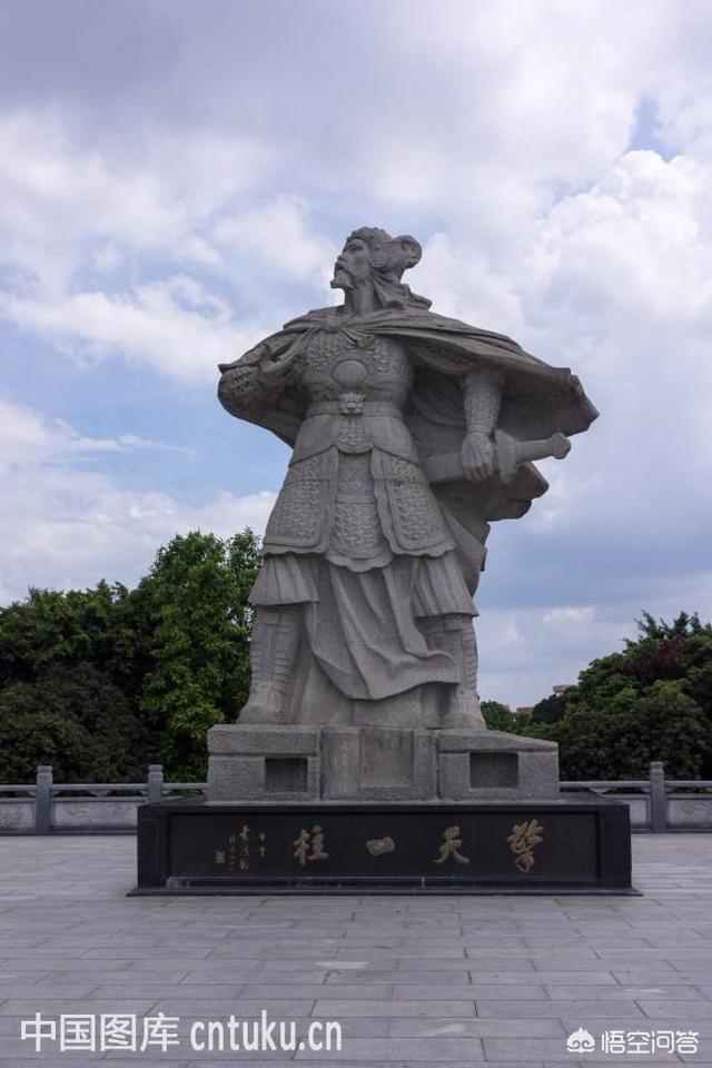 明朝孙承宗:如何评价明朝忠烈老将孙承宗？有人说其毁了大明，对此你怎么看？