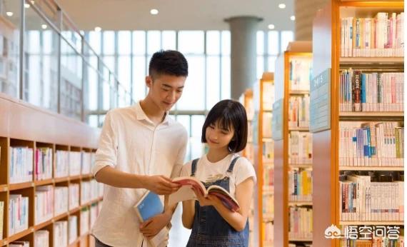 如果一个女人暗恋一个人,对一个人有好感,会有什么表现？