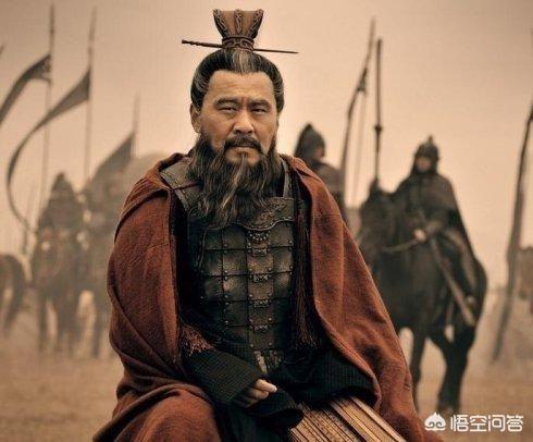 曹操挟天子以令诸侯:曹操是如何挟天子以令诸侯的？又是如何被后代称为奸雄的？