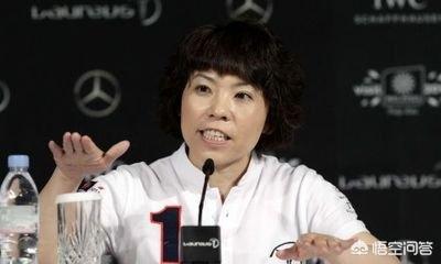 邓亚萍吐槽男篮:曾经成绩辉煌的邓亚萍，如今过得怎样？