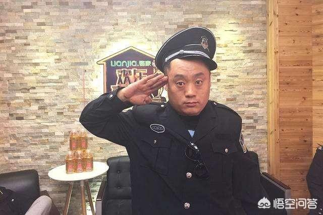 陈佩斯的父亲:郭德纲和陈佩斯，你更期待谁上春晚#过年那些事儿#