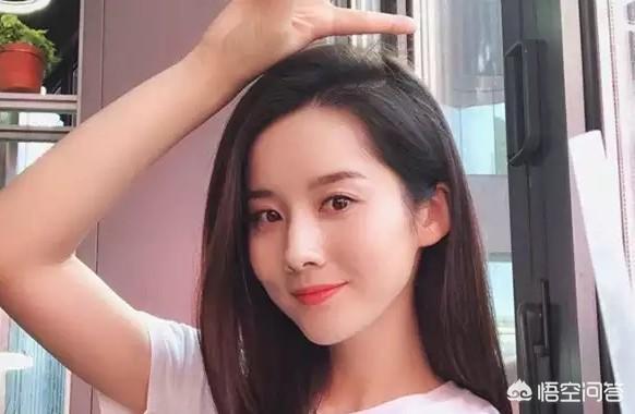 新喜剧之王主演:如何评价《新喜剧之王》中女主闺蜜“小米”的扮演者景如洋？
