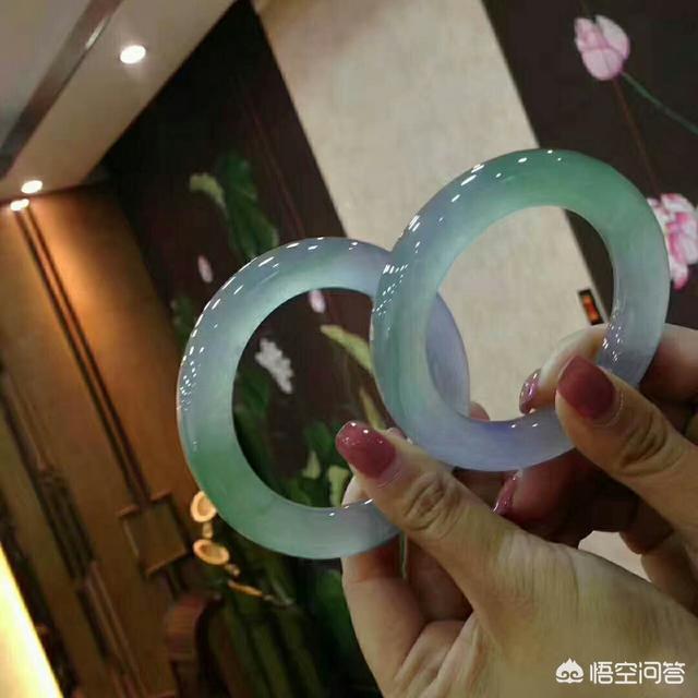 翡翠原石,翡翠玉石的原石是怎样能辨别的出来的呢？