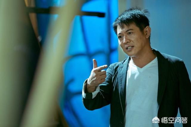 李连杰现在现状:功夫巨星李连杰近况如何？