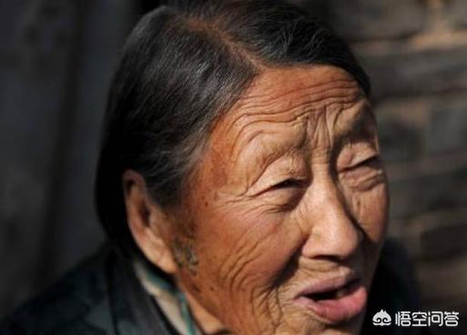 为什么孙子不迁爷爷的坟,孙子辈可否给爷爷，奶奶立碑？