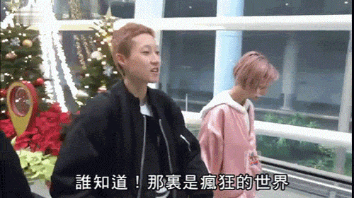 张柏芝回应婚纱照:怎么看待小龙女吴卓林晒出结婚证公开婚讯