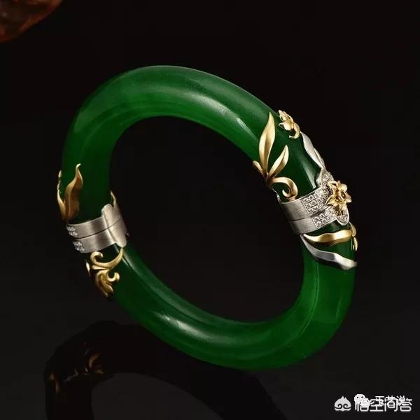 玉镯可以修复吗,玉镯断成3截，有办法补救吗？