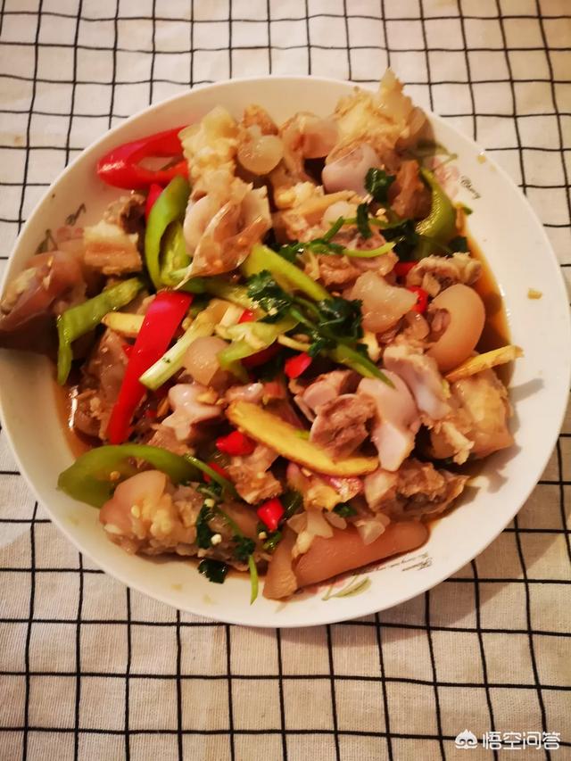 做博白白切猪手,应该用什么来漂白？应该怎么做？